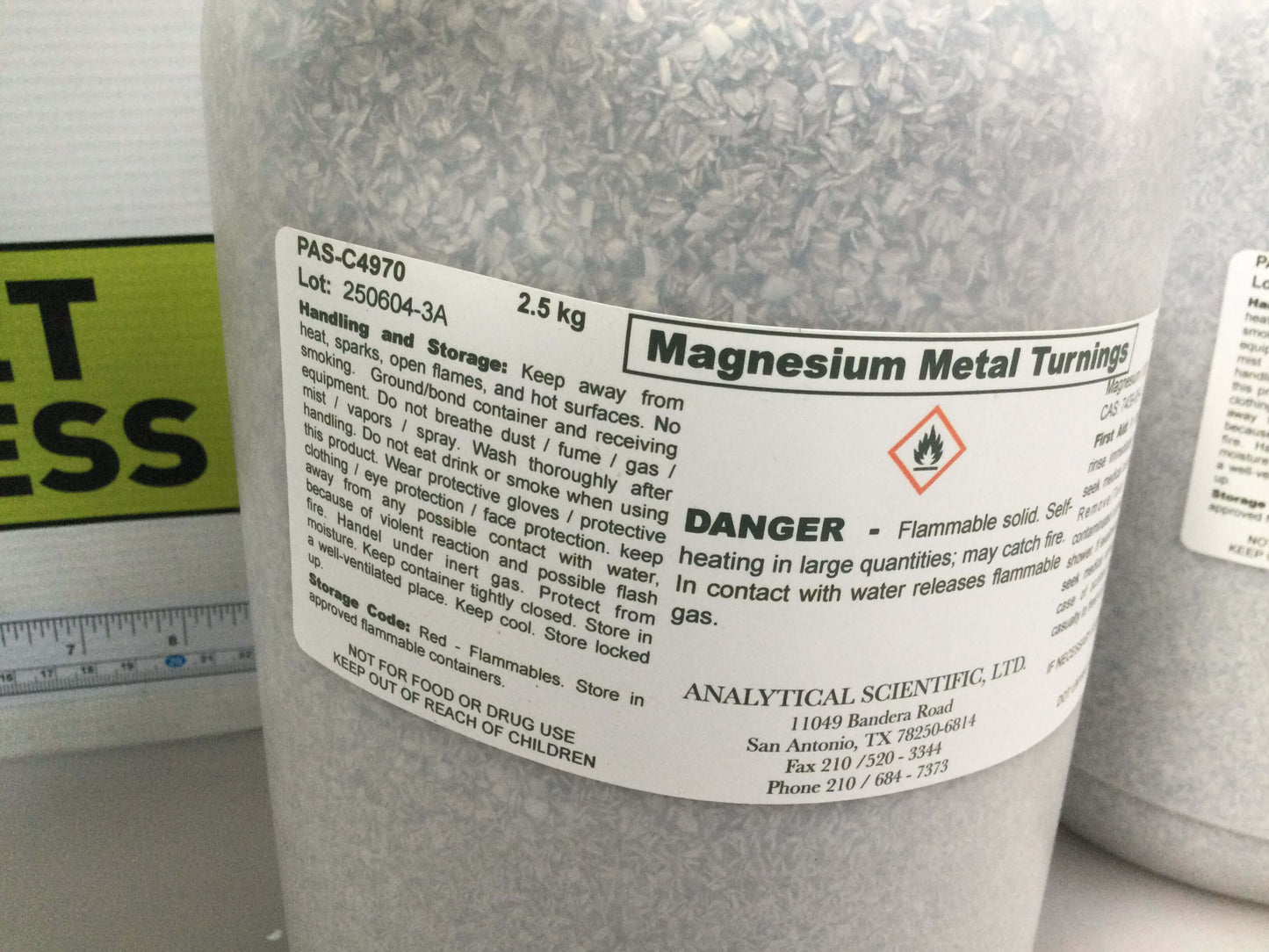 Magnesium Metal Turnings – 2.5kg, 99.8% Purity – For Lab & Industrial Use - AmeriTechSupplies