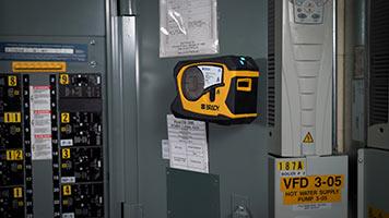 Brady M211 Portable Bluetooth Label Printer Kit – Industrial Grade, 203 dpi - AmeriTechSupplies