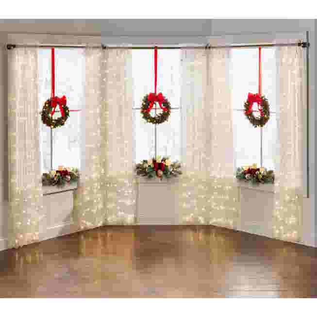 Set Of 3 Cordless Pre-Lit Mini Christmas Wreaths