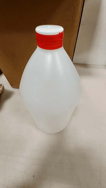 Isopropyl alcohol 4L sealed bottle with red cap, designed for lab and industrial use, high-purity 99.99% ACS grade.